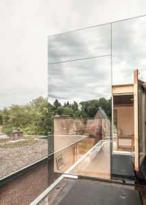 Mirror mirror house (3)